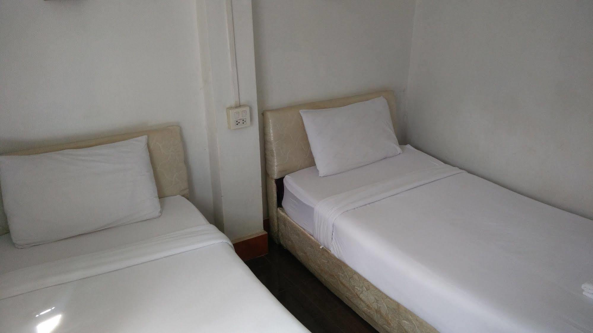 Mixok Inn Ban Nongdouang Exterior photo